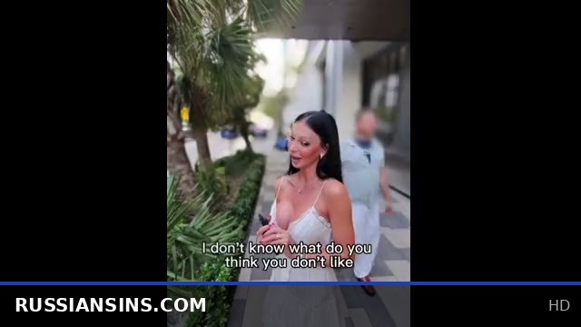 Hot Slavic Girl in Miami Gets Rough Australian Kiss and Wild First-Date Fuck