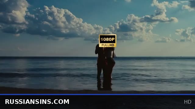 Slavic Goddess by the Beach Gives an Amazing Blowjob and Gets a Perfect Tan